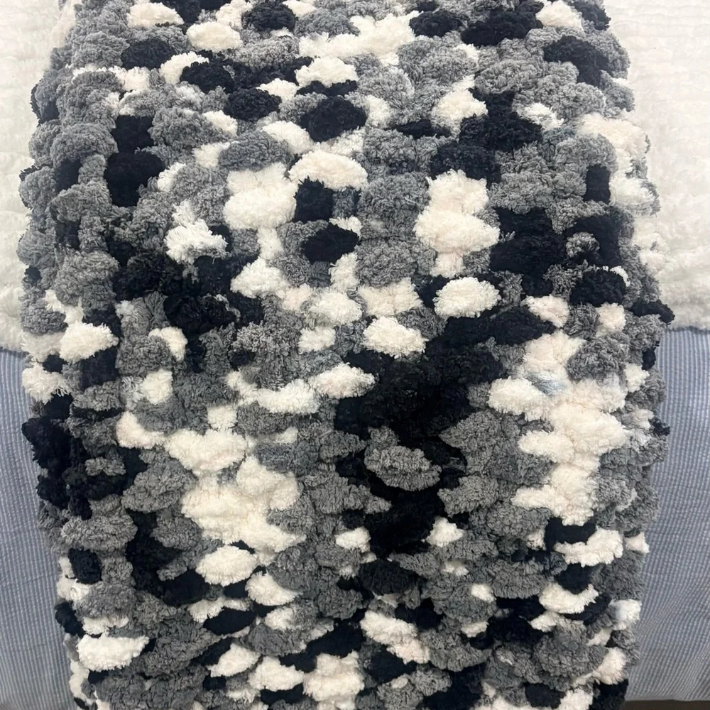 Cozy Black and White Chunky Hand Knit Blanket Hey Raiders Fans!!! 55x45